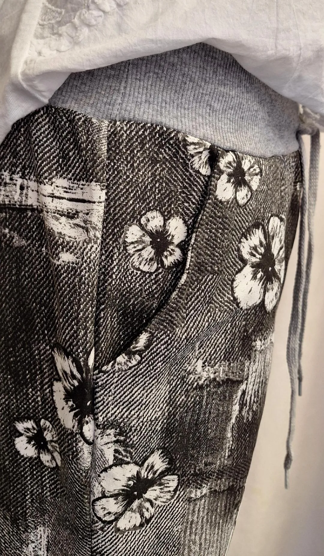 Italian Stretch Pants - Pansy, Charcoal
